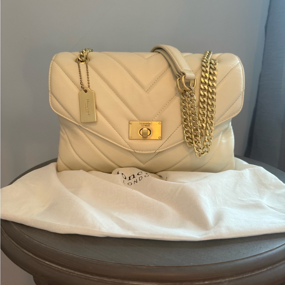 Moncrief London Cream Quilted Shoulder Bag